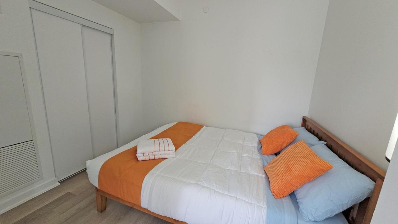 Lovely 3 Bedrooms In University Of โตรอนโต ภายนอก รูปภาพ