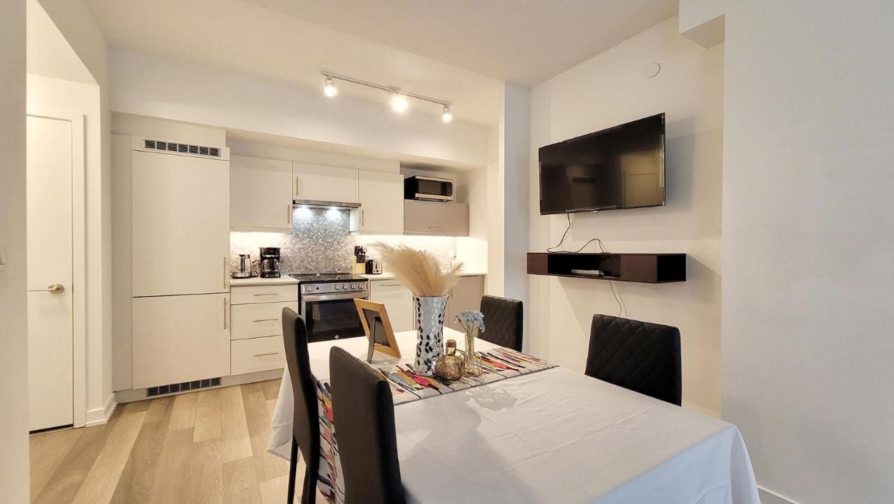 Lovely 3 Bedrooms In University Of โตรอนโต ภายนอก รูปภาพ